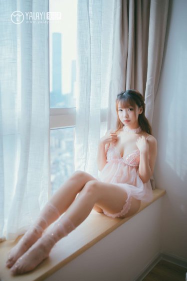 性感美女无遮挡露点写真